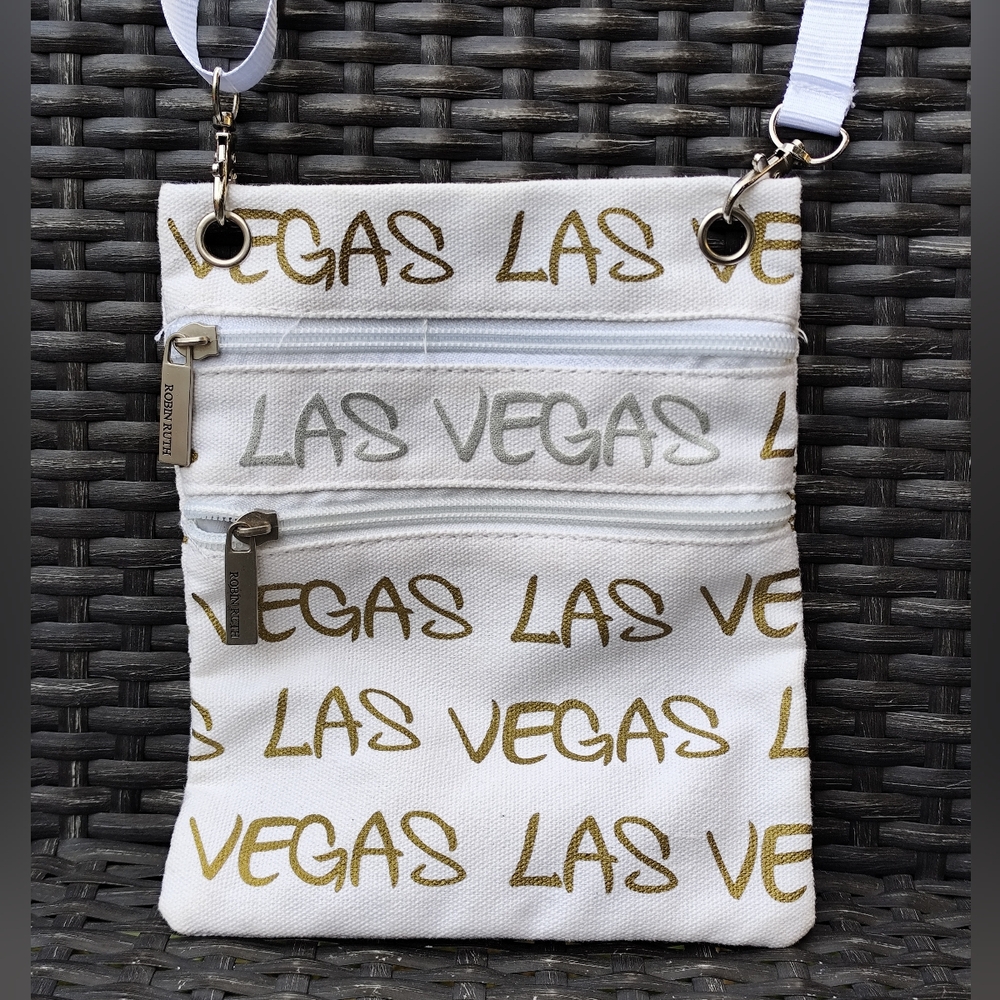 3/$25💙Robin Ruth Las Vegas cross-body bag